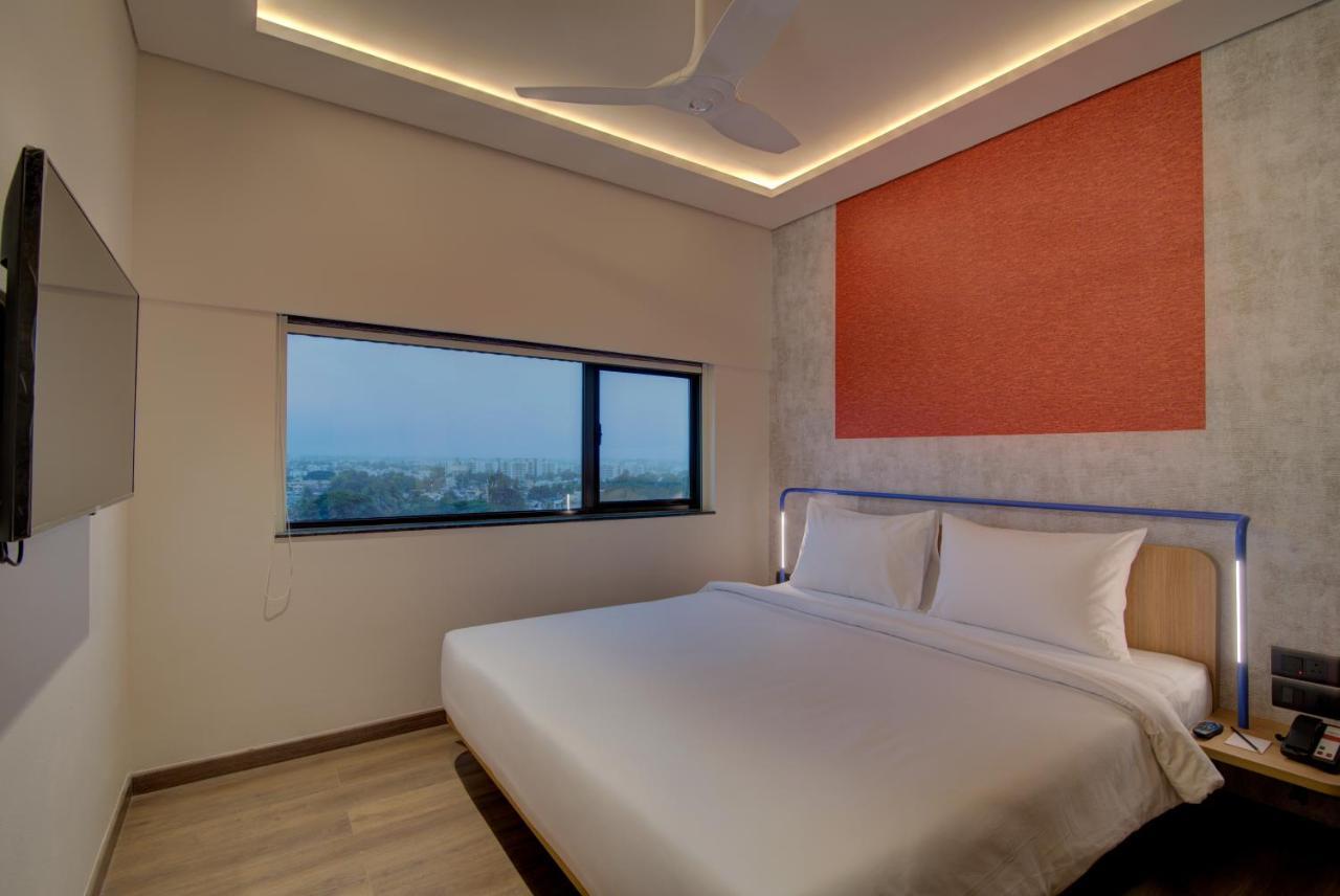 7 Apple Hotel Nashik Luaran gambar